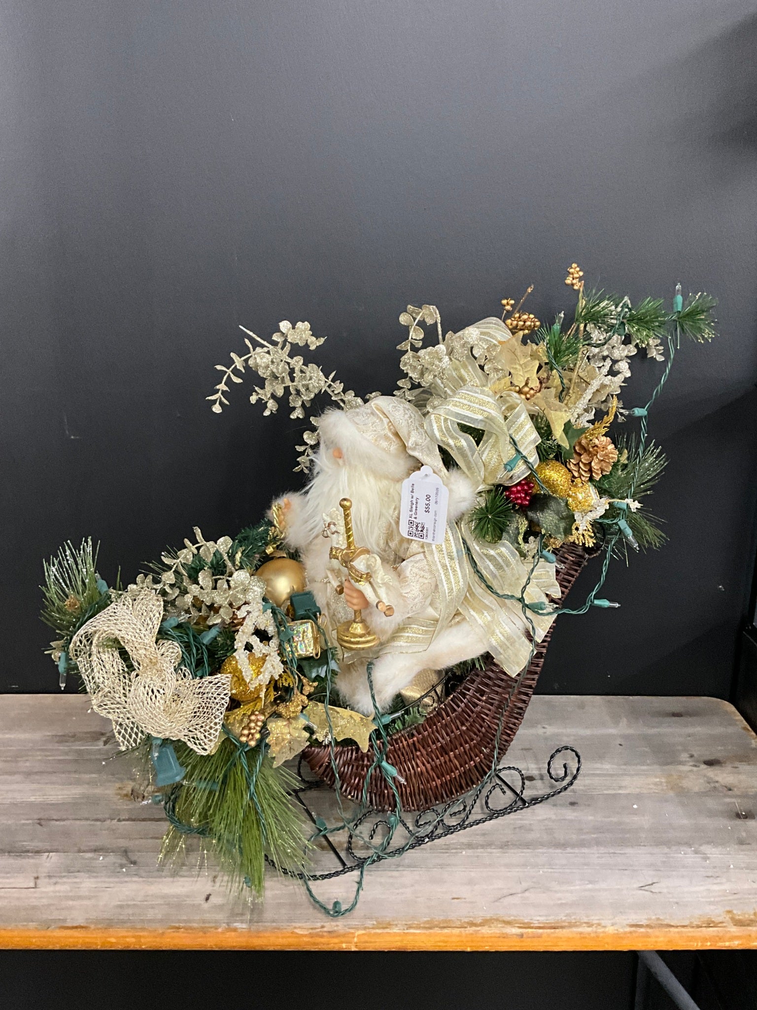 XL Sleigh w/ Bells & Greenery
